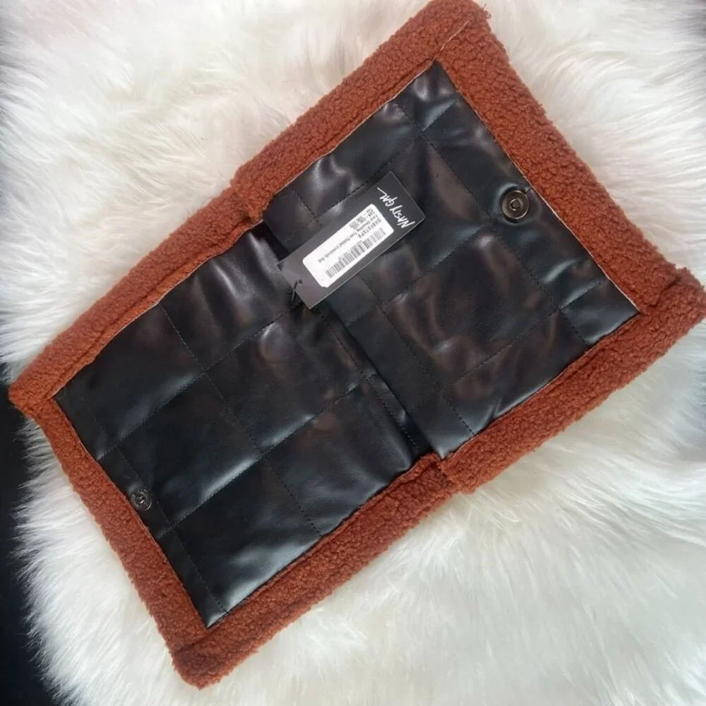 Nasty Gal Black & Brown Sherpa Faux Leather Clutch NWT - Picture 2 of 8